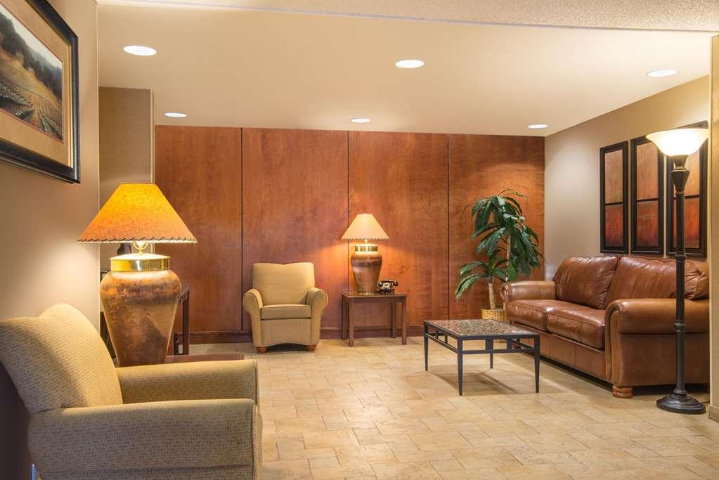 Travelodge By Wyndham פואבלו מראה פנימי תמונה