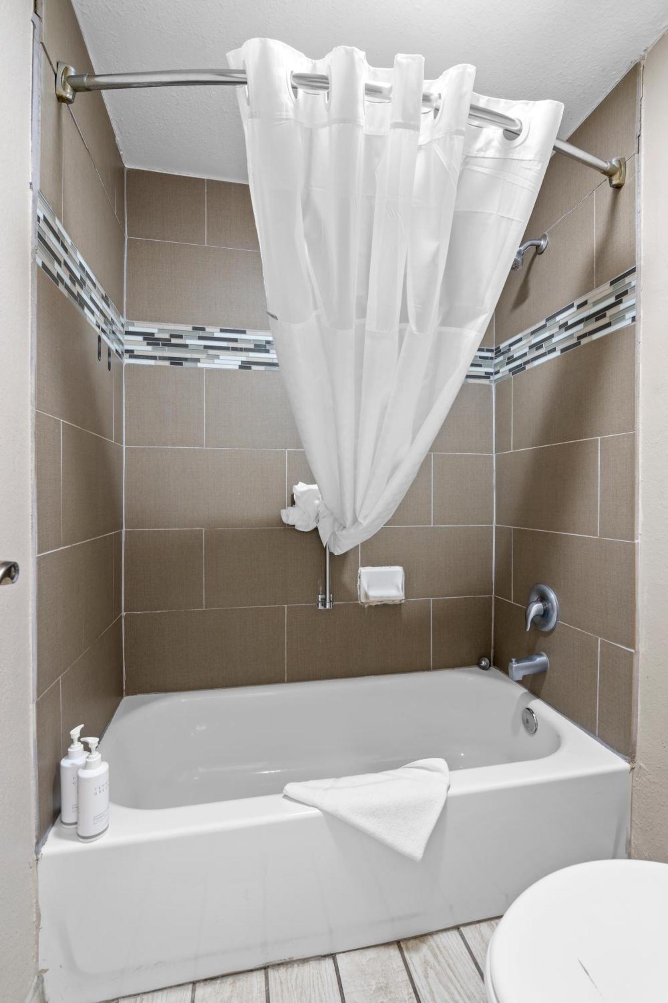 Travelodge By Wyndham פואבלו מראה חיצוני תמונה